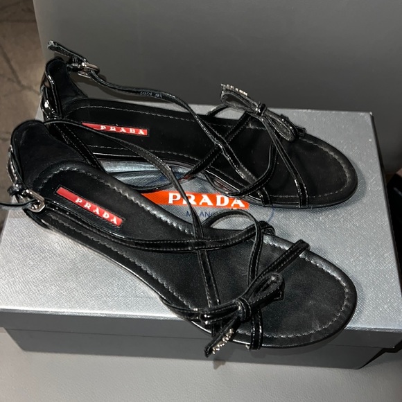 Prada Black Patent sandals - Picture 1 of 6